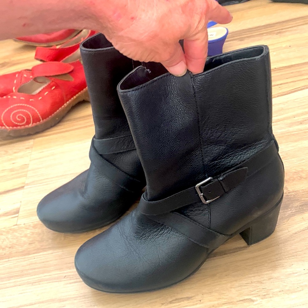Black boots